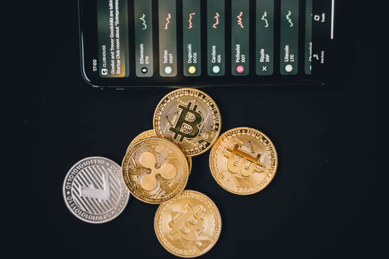 Your Mates Are Making You Worse at Crypto Casino: The Group Chat Problem